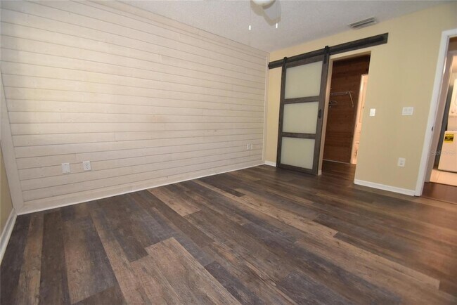 Building Photo - 1687 Brookhouse Cir