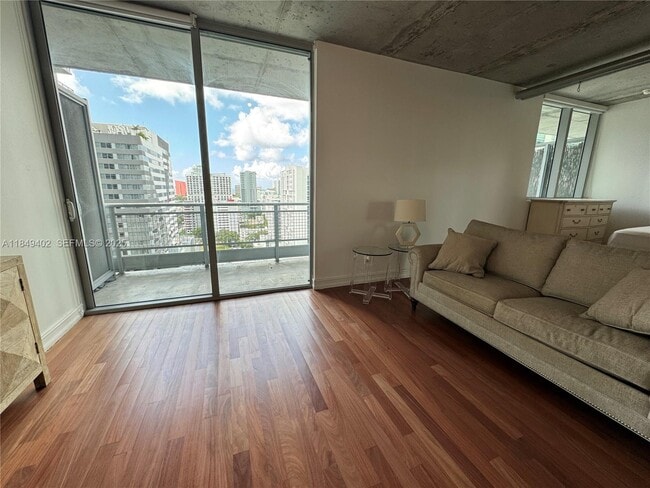 Building Photo - 690 SW 1st Ct