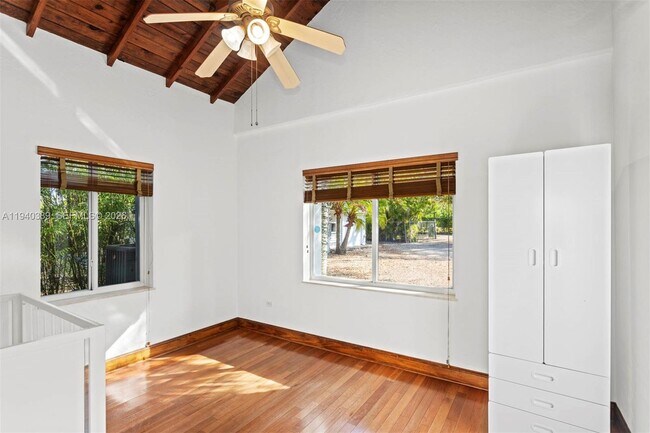 Building Photo - 7975 Sunset Dr