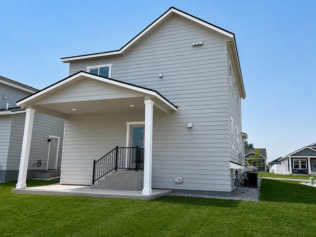 Building Photo - 433 Needle Grass Lane