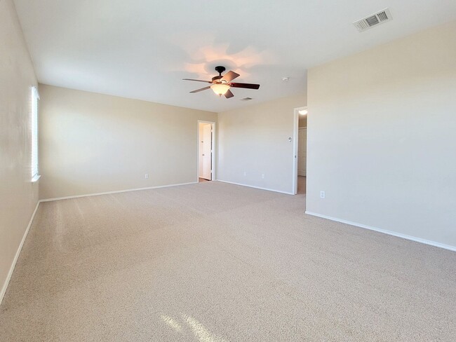 Building Photo - 1007 Ranchero Rd