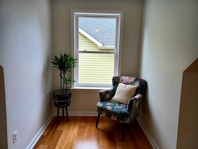 Building Photo - 4005 9th St