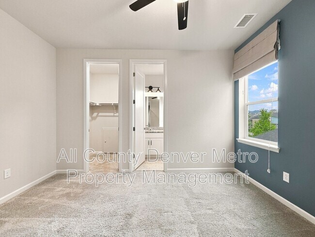 Building Photo - 9395 Antero St