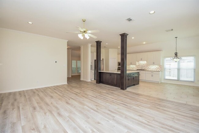 Building Photo - 1502 Mustang Lake Ct
