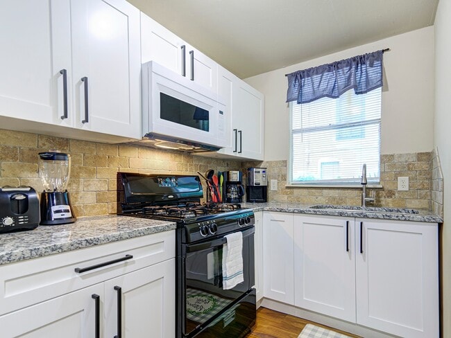 Building Photo - 3917 Winnie St