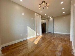 Building Photo - 2 bedroom in Bronx NY 10452