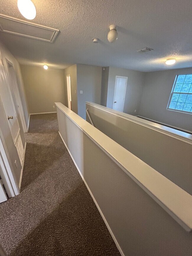 Building Photo - 1253 Tall Grass Dr
