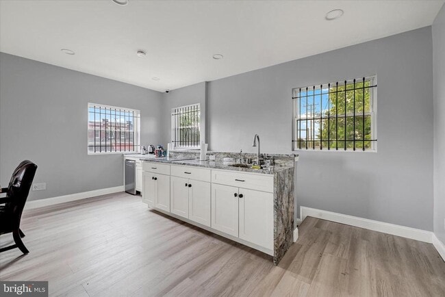 Building Photo - 2400 Annapolis Rd