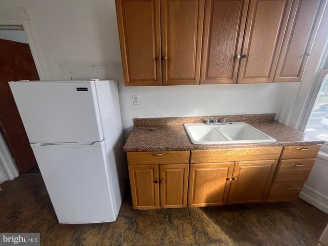 Building Photo - 5300 Catharine St