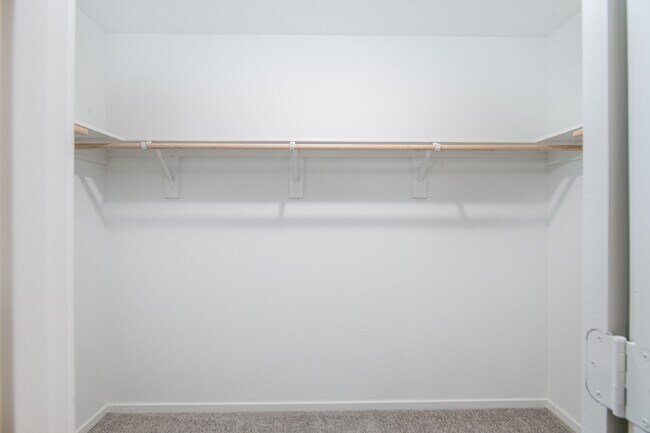 Building Photo - 14825 N Ascot Bnd Cir