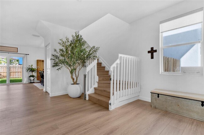 Building Photo - 2444 SE 24th Ave