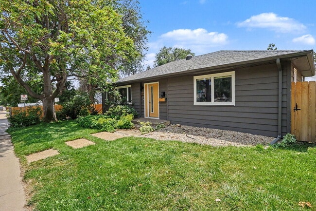 Building Photo - "Charming 3-Bed Home in Longmont – Spacious 1400 Sq Ft Living!"