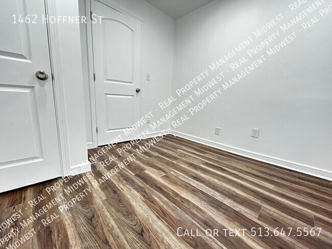 Building Photo - 1462 Hoffner St