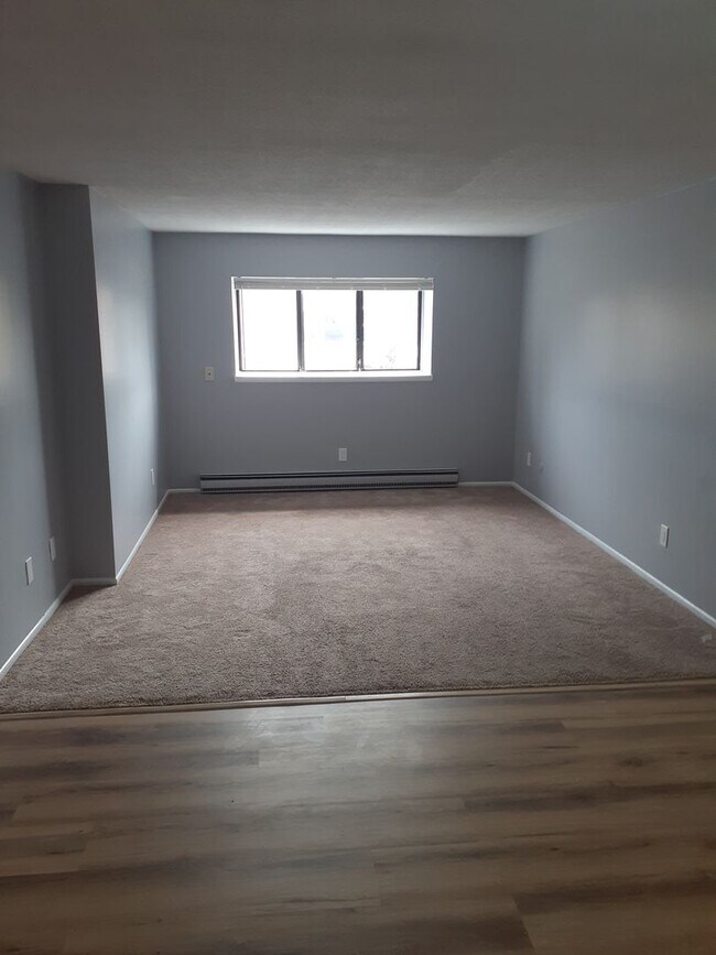 Interior Photo - ALUMNI EAST ASSOCIATES (9)