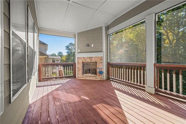 Building Photo - 710 Deer Holw Trce