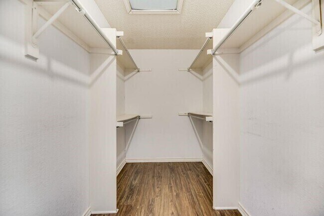 Building Photo - 4460 Junction Dr