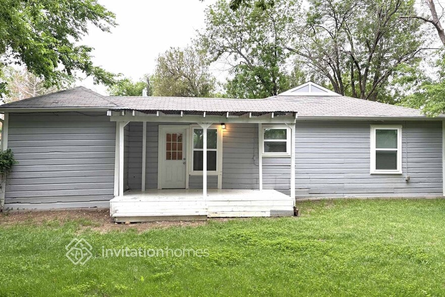 Building Photo - 401 Marshall St