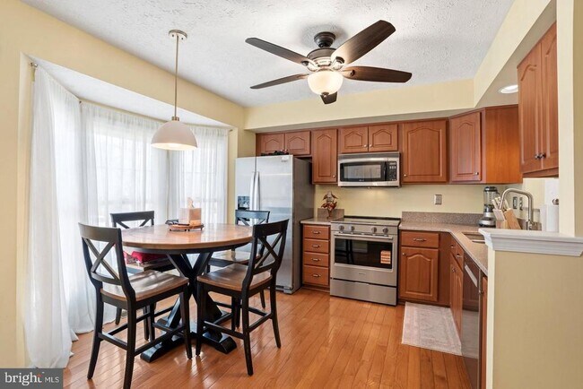 Building Photo - 8016 Brightlight Pl