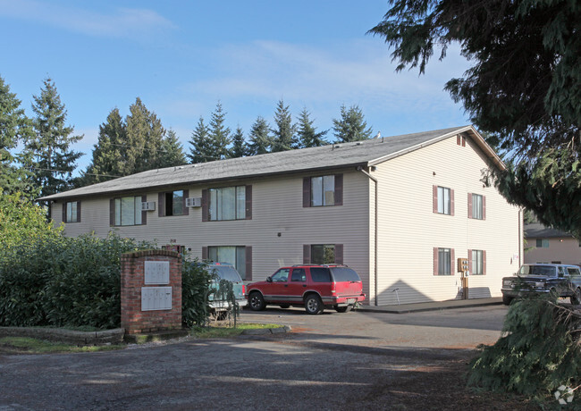 Primary Photo - Tamarack Apartments