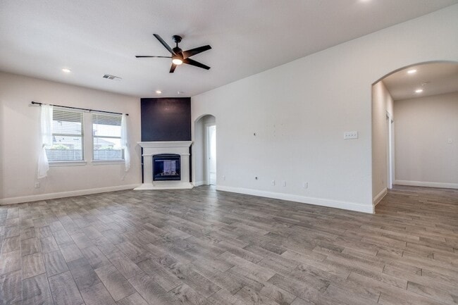 Building Photo - 6224 Cheshire St