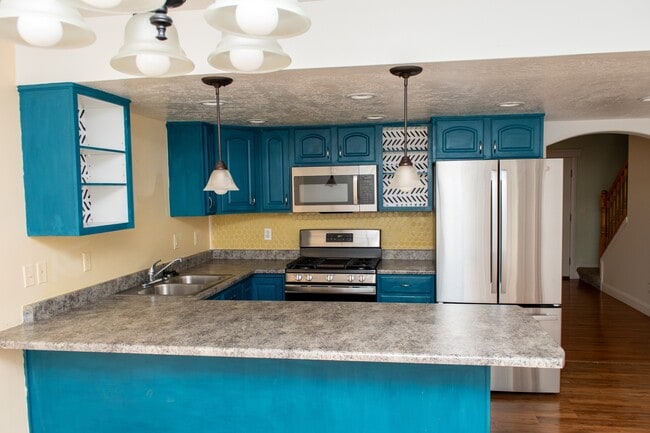 Building Photo - 97 Penhurst Pl