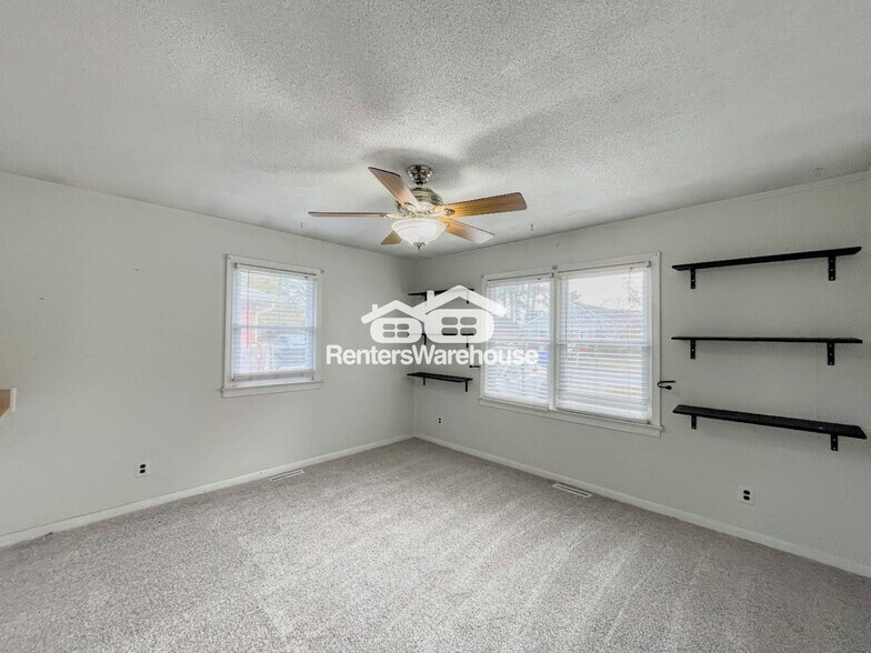 Building Photo - 716 Cardover Ave