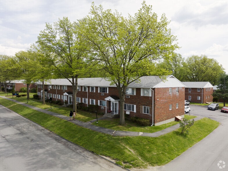 Primary Photo - Harbour Point Gardens