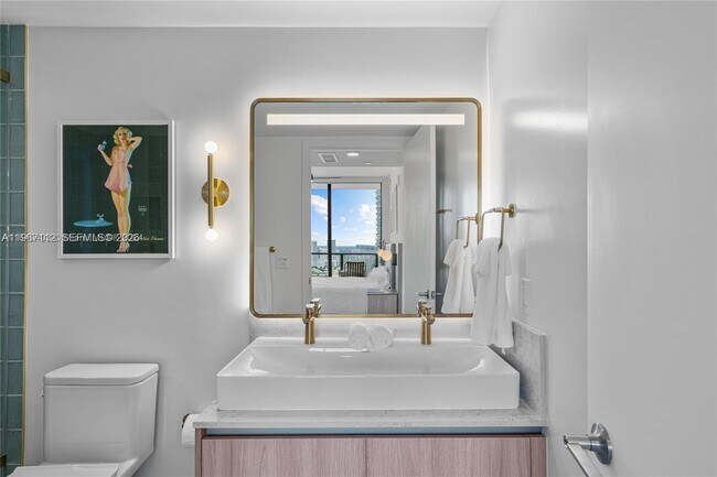 Building Photo - 159 NE 6th St