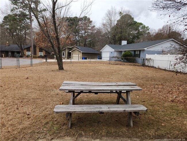 Building Photo - 7062 Calamar Dr