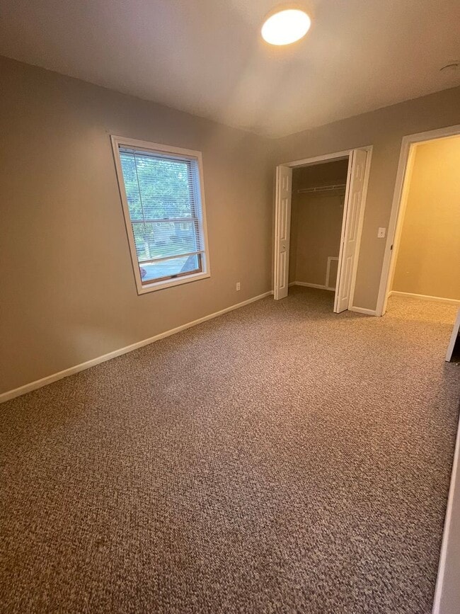 Building Photo - 230/232 Brookridge Rd.