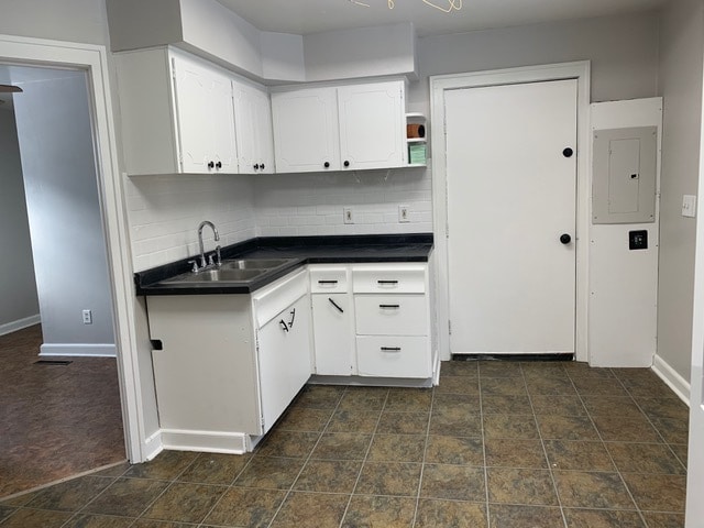 Kitchen - 427 19th Ave NE