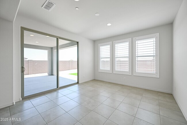 Building Photo - 13803 W Calle De Baca