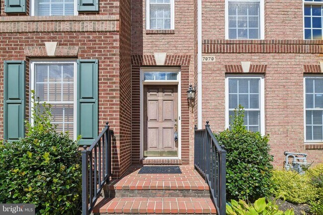 Building Photo - 7979 Vigne Ct