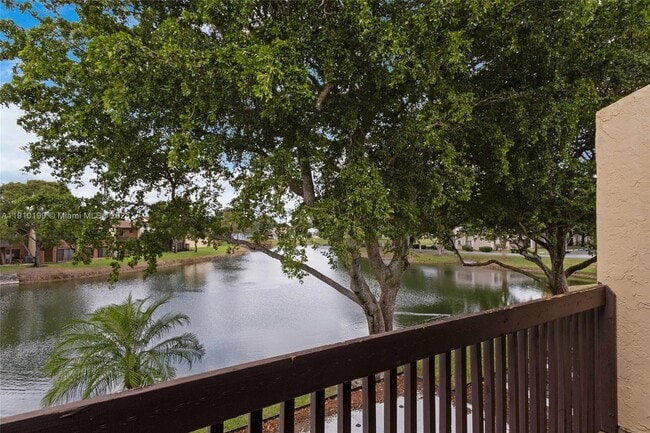 Building Photo - 4165 SW 85th Ave