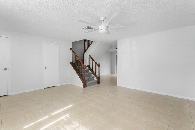 Building Photo - 304 Georgian Park Dr