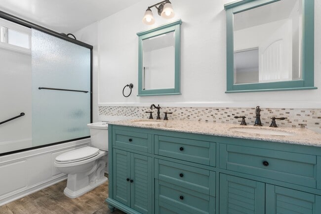 Building Photo - MOVE IN SPECIAL- $500 off First Months Ren...