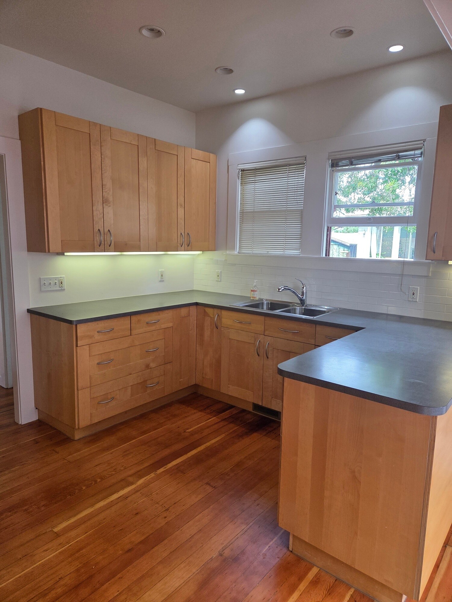 Building Photo - 1815 Francisco St