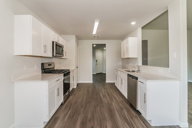 Building Photo - 2603 Montecito Ln