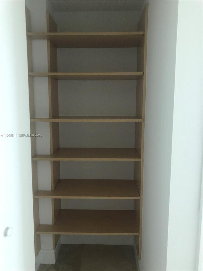 Building Photo - 350 S Miami Ave