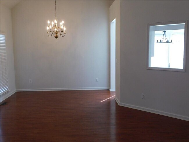 Building Photo - 1570 Hill Crossing Ct