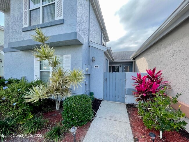 Building Photo - 1425 Malibu Cir NE