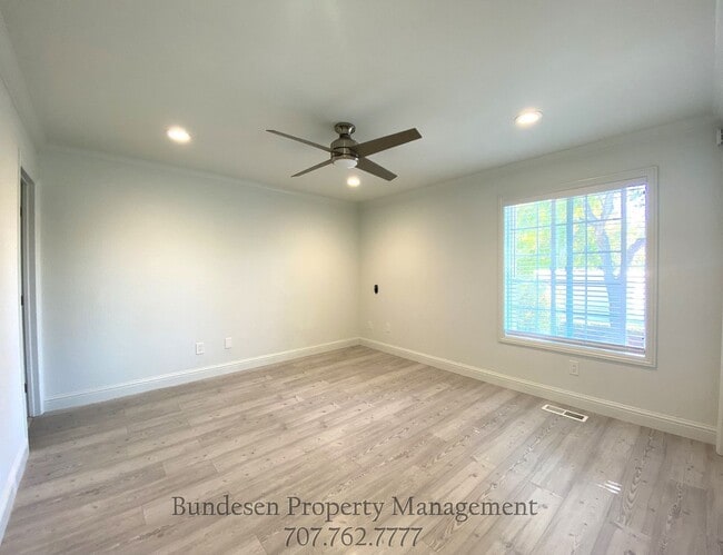 Building Photo - 1702 Algol Ct