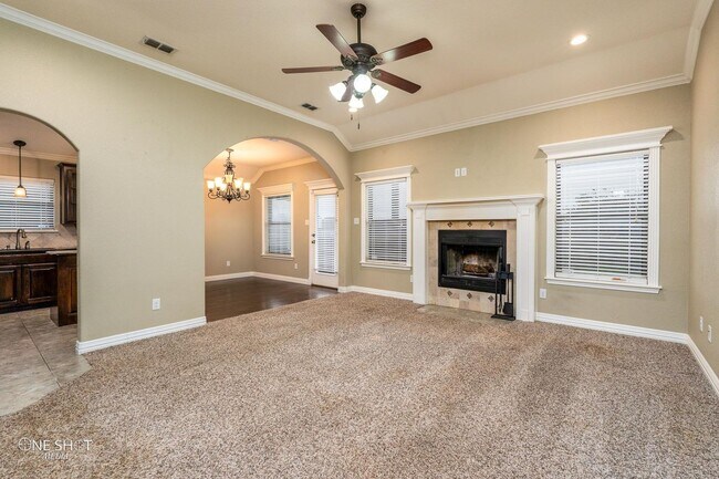 Building Photo - 350 Miss Ellie Ln