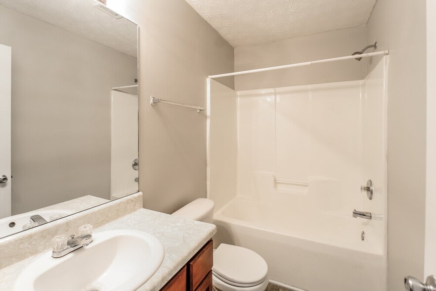 Building Photo - 296 Millstone Dr