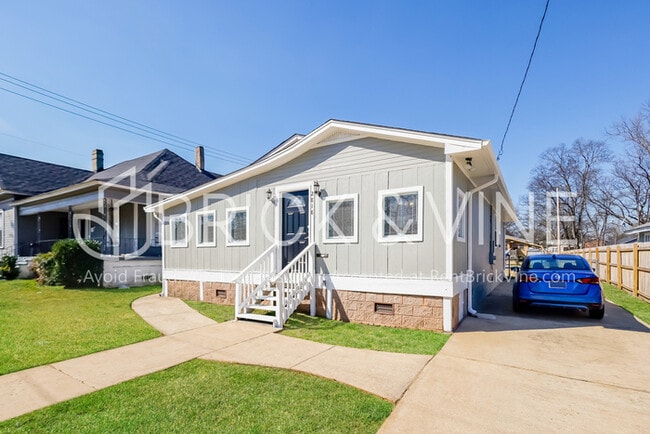 Building Photo - 2818 Avenue G