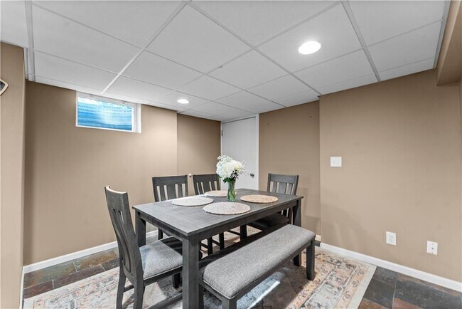 Building Photo - 7635 W 114th Ter