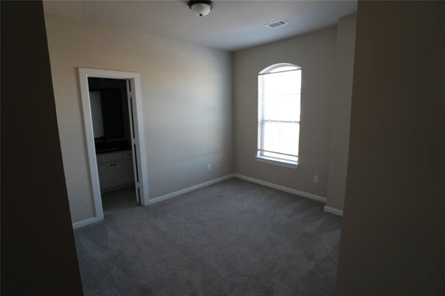 Building Photo - 4910 Anders Ln