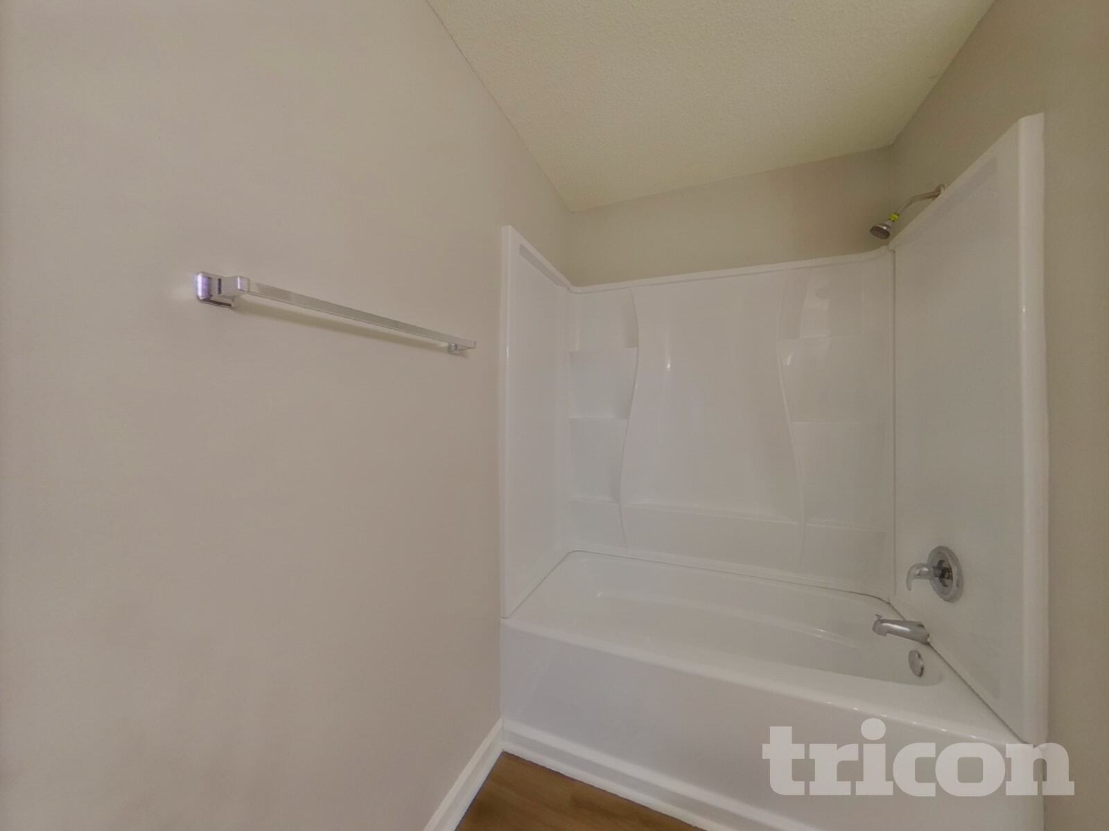 Building Photo - 2048 Lake Carolina Dr