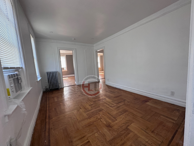 Building Photo - 1671 Radcliff Ave