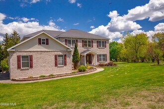 Building Photo - 620 Sacandaga Rd